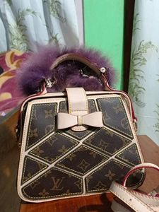 Louis Viton Women Hand Bag