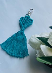 macrame heart keychain