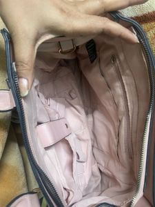 Accessories London Handheld Bag