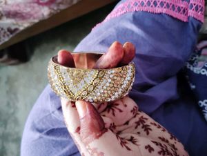 Sparkling Gold &amp; Crystal Bangle