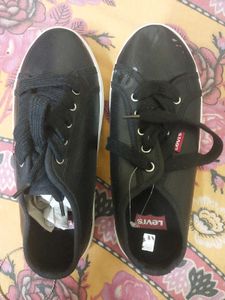 Levi's Black Casual Shoes