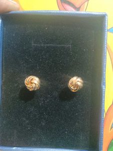 Gold earrings