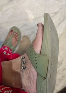 slipper ..ladies footwear