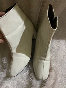 Y2k 💕White Leather patent Ankle Boots