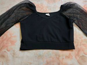 Sheer Sleeve Crop Top 🖤