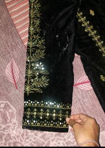 Elegant Embroidered Kurta
