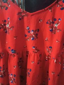 Pintresty Red Floral Sleeveless Top
