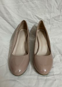 Sherrif Shoes Nude Pump Block Heels