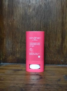 Dot & Key Strawberry stick Sunscreen