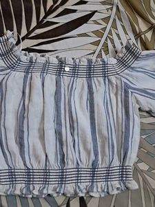Combo  Of Top N  Hnm Denim  Short Imported Fabric