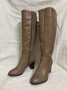 LEATHER LACE BACK BLOCK HEEL HIGH BOOTS