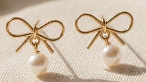 🎀 Trendy Bow Earrings 🎀