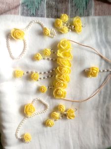 Haldi Jwellery Set