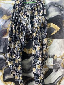Sleeves Less  Suit And Salwar