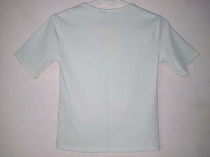 White Chain Detail top