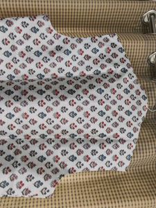 Floral Sleeveless Bandi