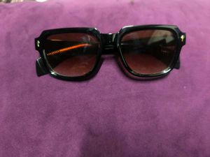 Stylish Black Sunglasses with yellow glasses