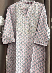 Pink Floral Print Kurti