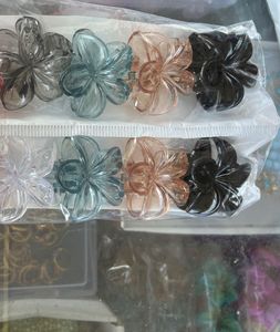 flower clutcher