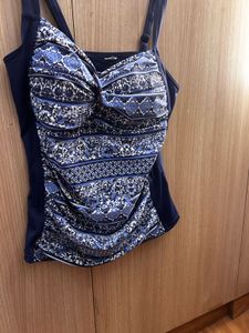 Floral padded Top
