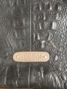 hidesign Crossbody Bag