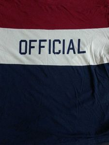 I Am Selling a Half Sleeve Men&#39;s Tshirt