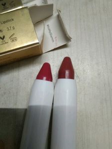 Myglamm Perfect curves Lip Crayon