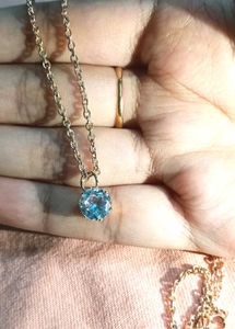 Elegant Solitaire Pendant Necklace