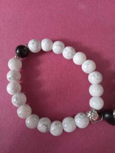 Magnetic Couple Bracelets - Black &amp; White