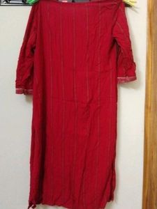 Avaasa Red Kurti
