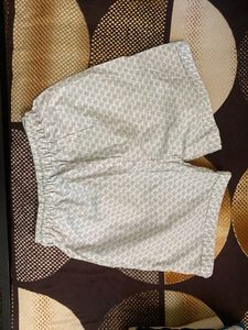 Patterned Men&#39;s Shorts