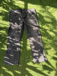 Levis Black Shade Denim Jeans