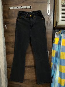 Straight Fit Charcoal Coloured Denim Jeans ✨❤️‍🔥