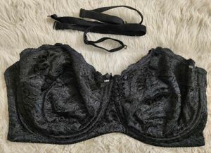 🖤 Black Lace Strapless Bra by FINE LINES 🖤