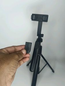 R16 selfie Stick With Tripod