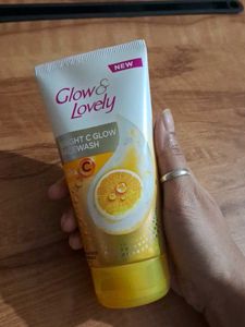 Glow&amp;lovely Facewash