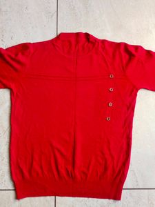 Red Pullover t-shirt