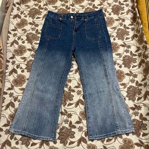 Trendy High-Waisted Flared Jeans