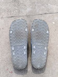 Zudio Grey Woven Slides