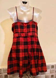 H&amp;M 🎁Buy 2 Get 1 Free🎁Size S/ Red Plaid Dress