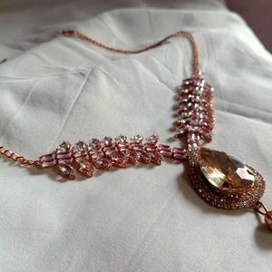 Rose Gold Teardrop Pearl Necklace