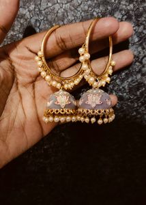 LC Jewellz Gold Toned And Grey Dome Shaped Jhumka