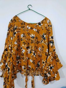Floral Print Bell Sleeve Top