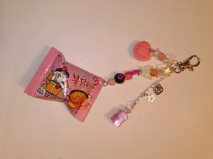 samyang ramen keychain