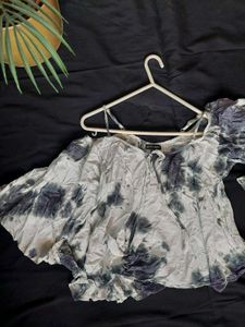 Tie-dye Puff Sleeve Top❗️❗️❗️99❗️❗️❗️