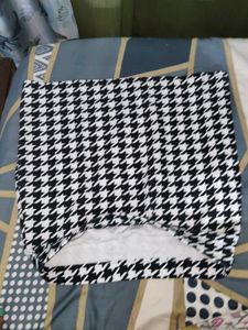 Houndstooth Mini Skirt