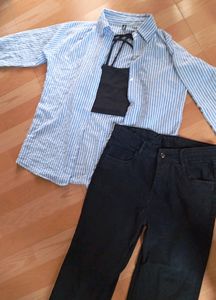 Trending Striped Shirt With Crop Top And Jeans