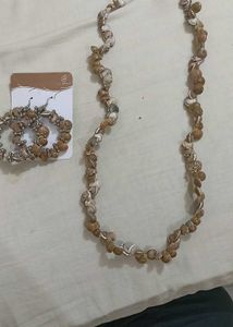 Lili Origin Hoop Earrings