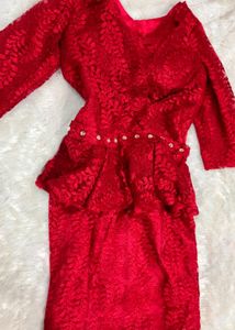 Red Lace Peplum Dress❤️