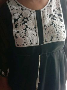 Black Embroidered Kurta